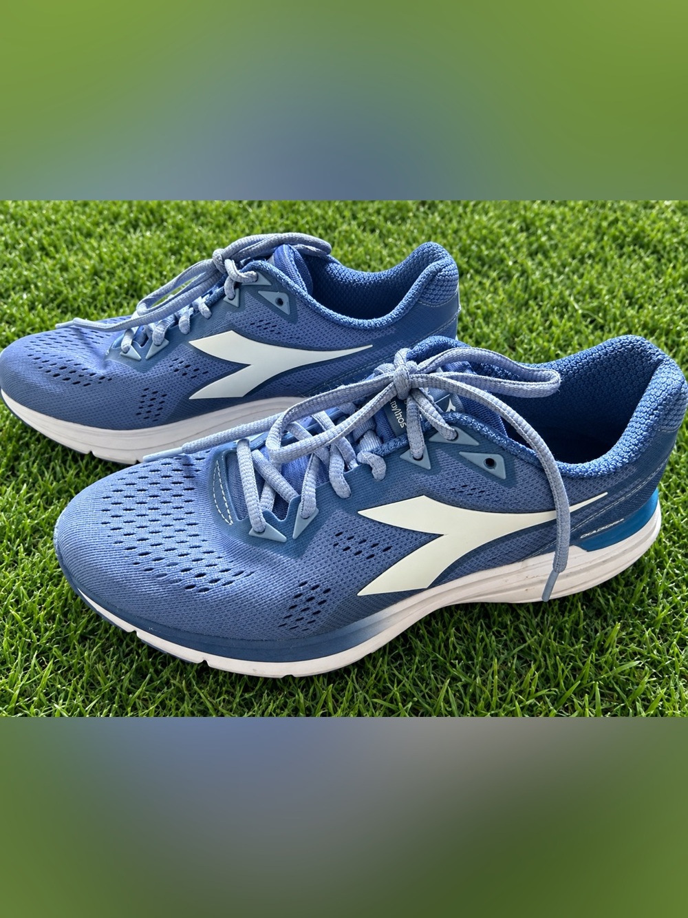 Diadora Blushield Mythos 3 Running Shoes